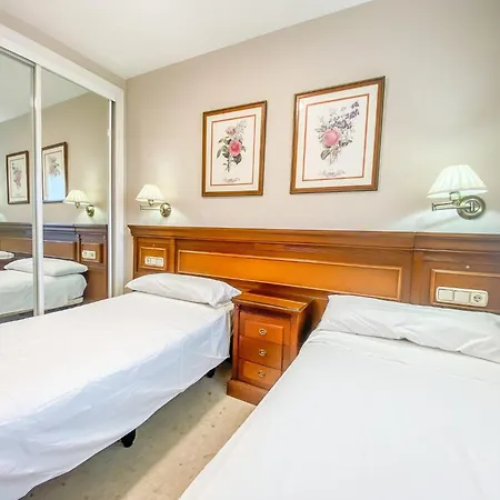 דירה In With Sea Views