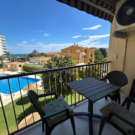 Comforting With Shared Pool Apartment *